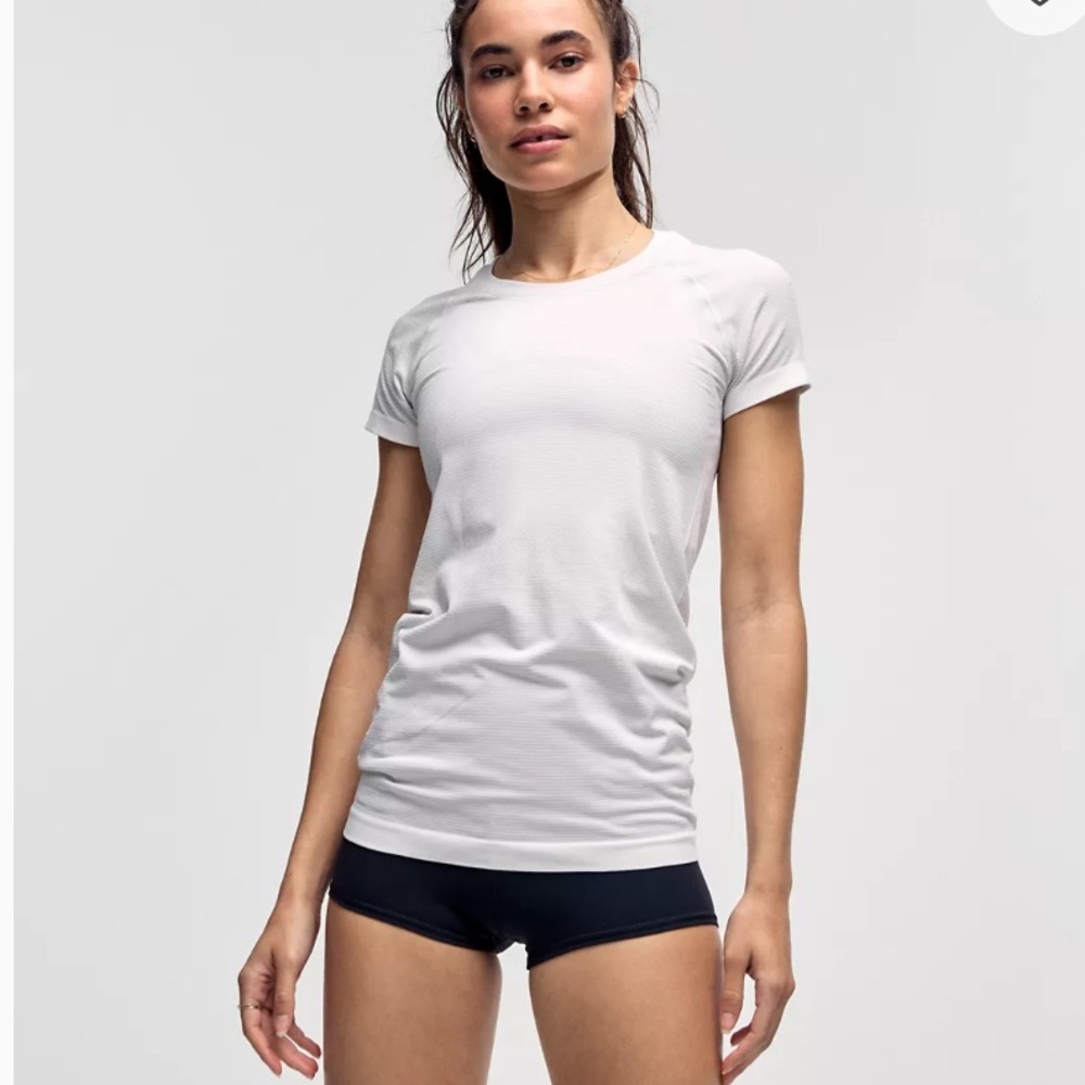 Lululemon Swiftly Tech Running Tee - image 3